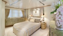 Yacht LA MASCARADE -  Master Cabin